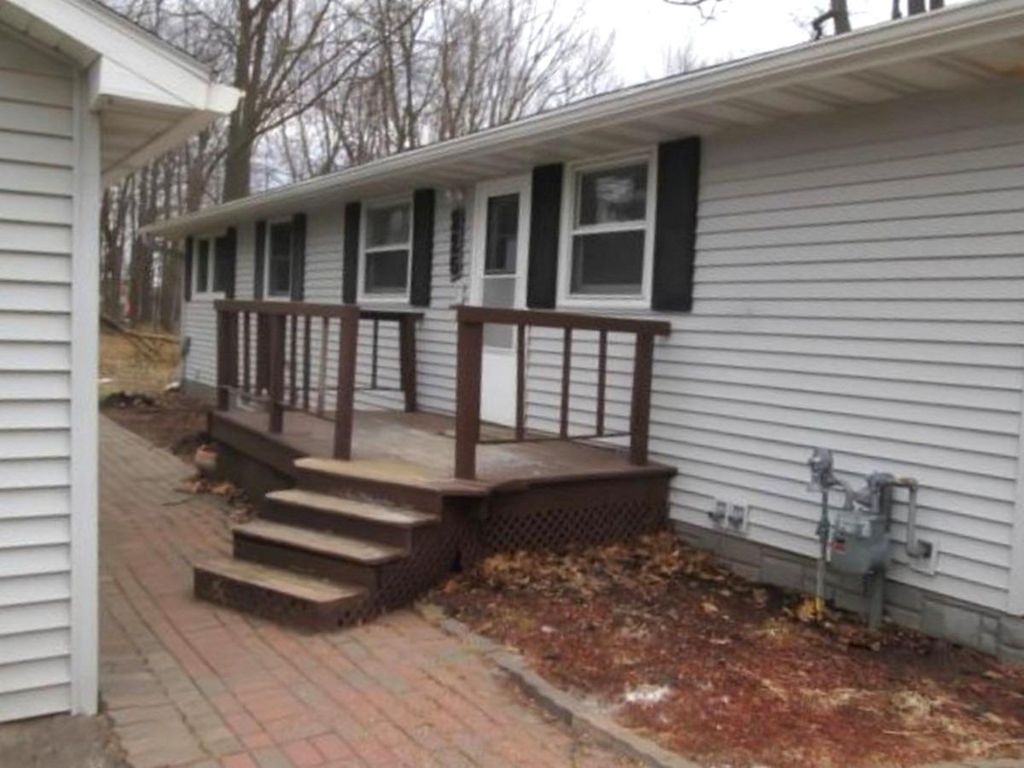 Photo of 225 Case AVENUE, Junction City, WI 54443 (MLS # 22601651)