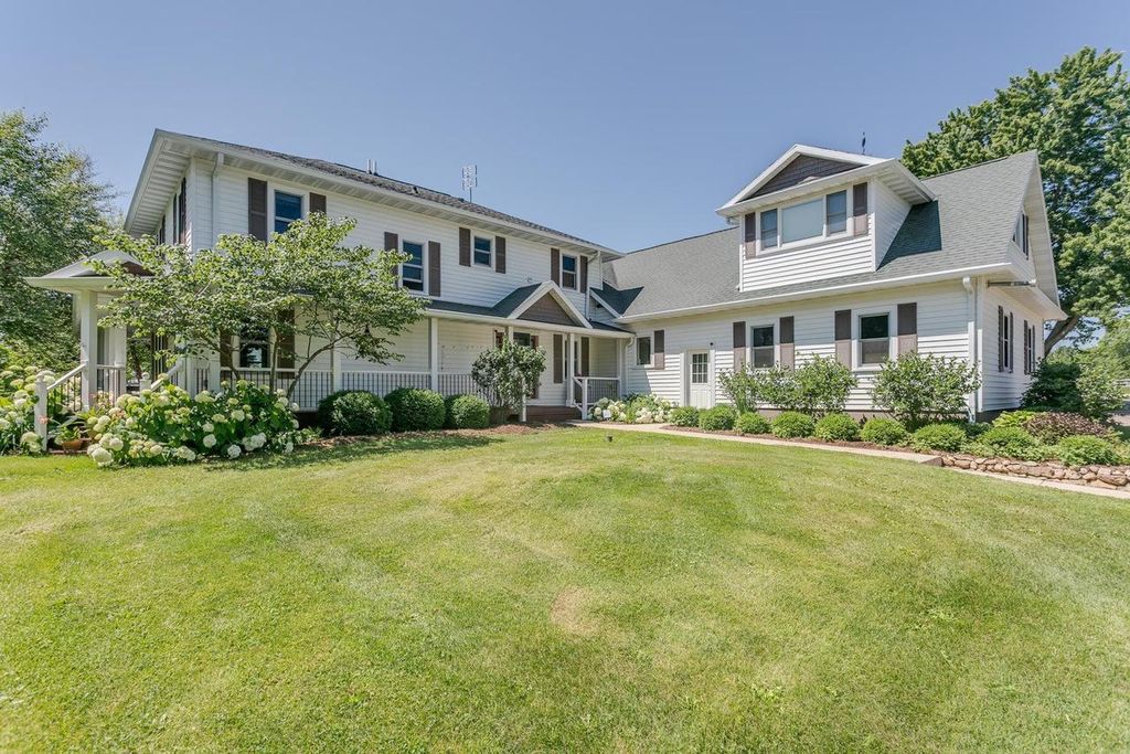 Photo of 8379 Sauby ROAD, Larsen, WI 54947 (MLS # 50329363)