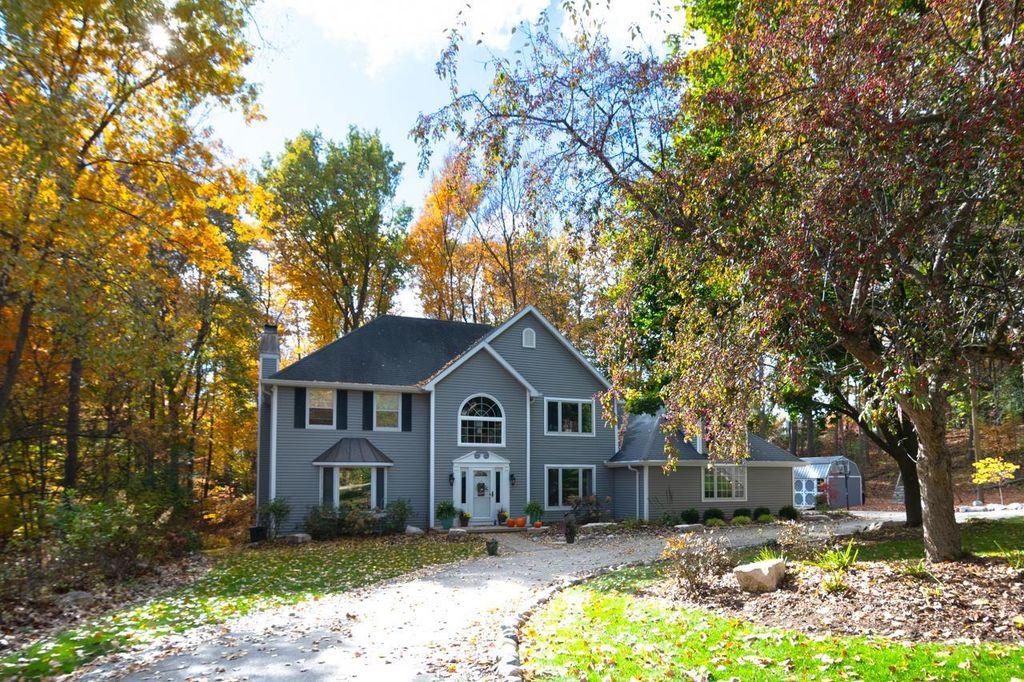Photo of 4551 Choctaw TRAIL, Green Bay, WI 54313 (MLS # 50316088)