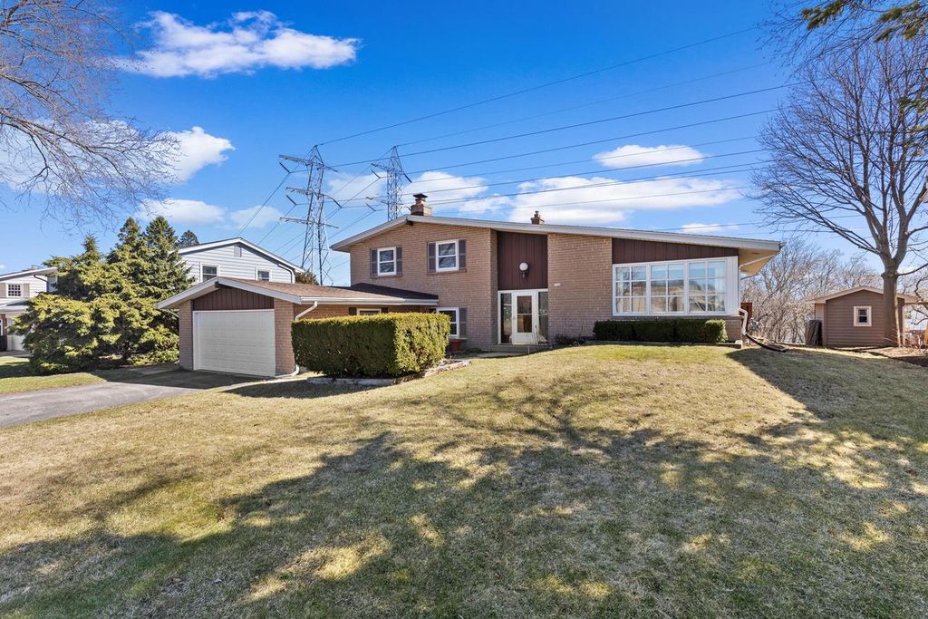 Photo of 2744 N Park DRIVE, Wauwatosa, WI 53222 (MLS # 1955184)