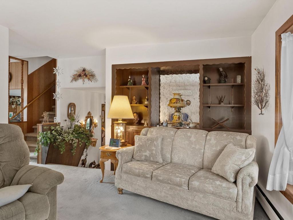 Photo of 1501 George STREET, Manitowoc, WI 54220 (MLS # 1942773)