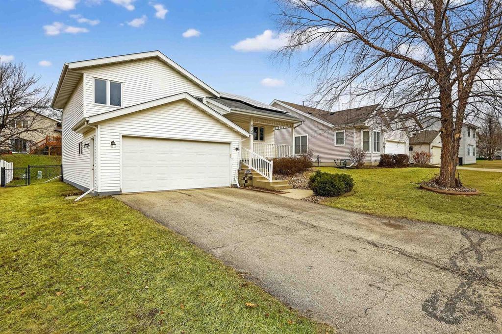 Photo of 6126 Thornebury DRIVE, Madison, WI 53719 (MLS # 2017168)