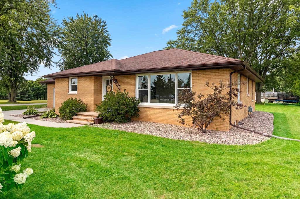 Photo of 1155 Washington STREET, Little Chute, WI 54140 (MLS # 50330966)