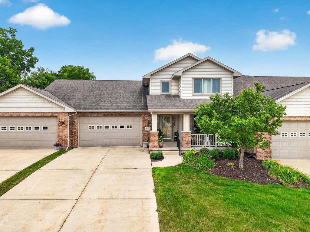 Photo of 819 Berry STREET, Stoughton, WI 53589 (MLS # 2029328)