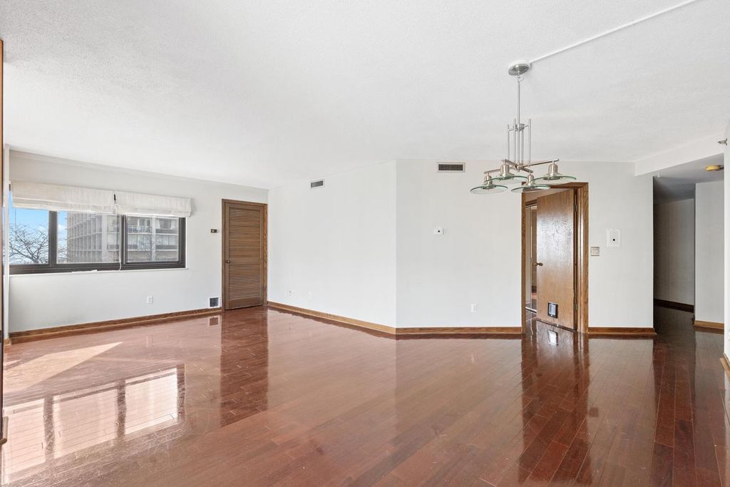 Photo of 1633 N Prospect AVENUE #3E, Milwaukee, WI 53202 (MLS # 1952842)