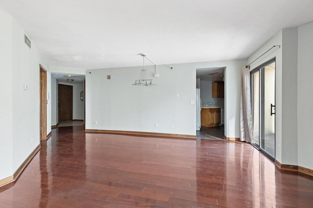 Photo of 1633 N Prospect AVENUE #3E, Milwaukee, WI 53202 (MLS # 1952842)