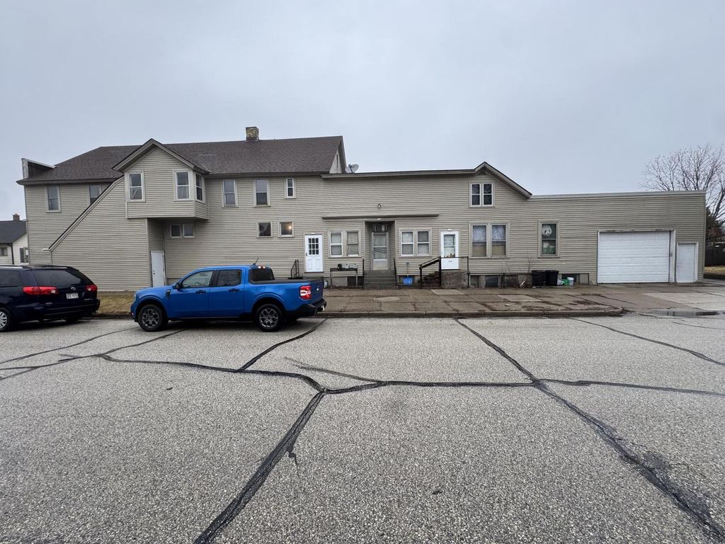 Photo of 1729 S 12th St STREET, Sheboygan, WI 53081 (MLS # 1957685)