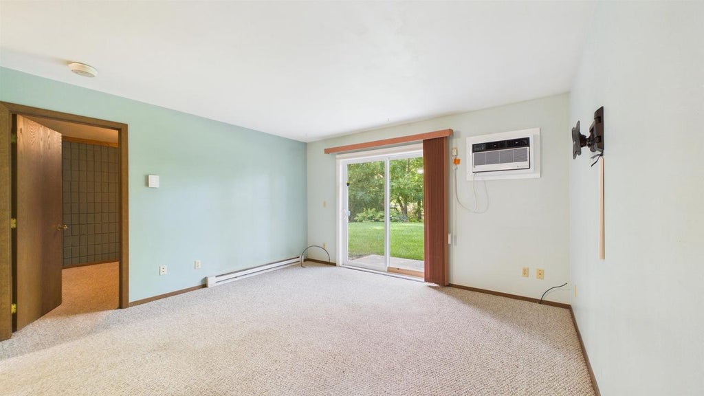 Photo of 1 Altendorf PLACE #8, Kaukauna, WI 54130 (MLS # 50332542)