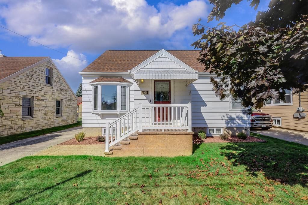 Photo of 1916 29th STREET, Two Rivers, WI 54241 (MLS # 1937756)