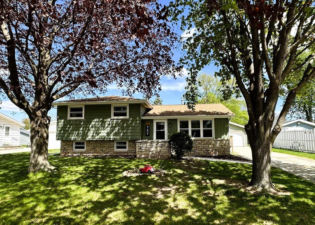 Photo of 757 Mc Arthur STREET, Fond Du Lac, WI 54935 (MLS # 50325452)