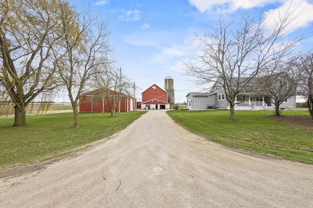 Photo of W3665 Faro Springs ROAD, Hilbert, WI 54129 (MLS # 50323946)