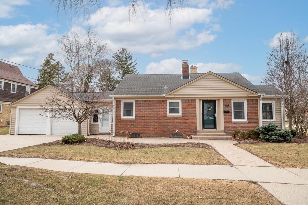 Photo of 2235 N 83rd STREET, Wauwatosa, WI 53213 (MLS # 1951079)