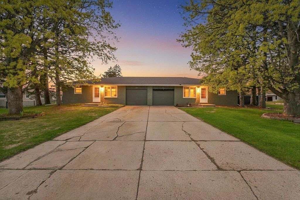 Photo of 939 Alta STREET, Green Bay, WI 54313 (MLS # 50325035)