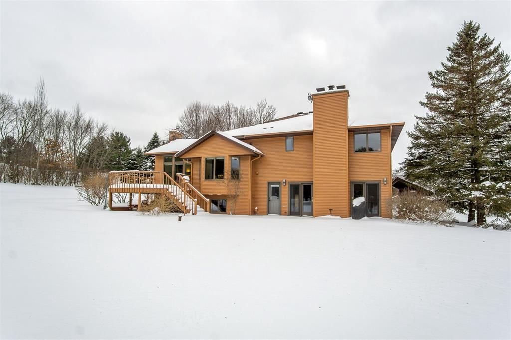 Photo of S7645 Crestview DRIVE, Eau Claire, WI 54701 (MLS # 1599123)