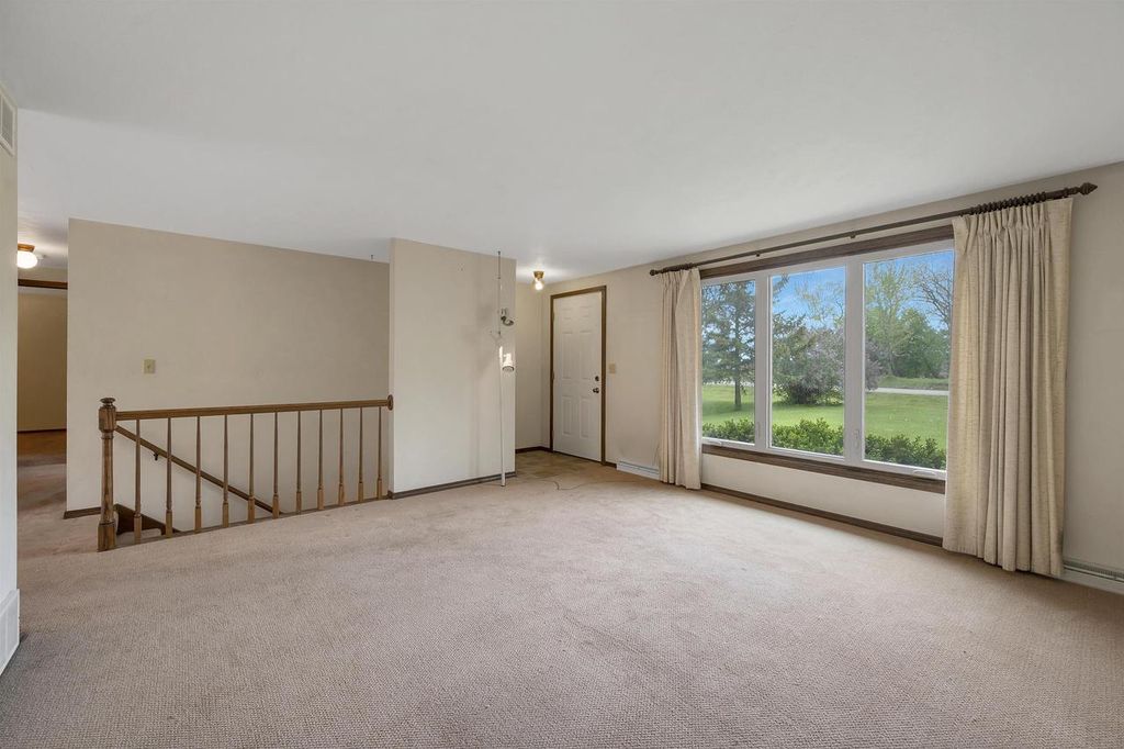 Photo of 2205 School ROAD, Greenleaf, WI 54126 (MLS # 50326200)