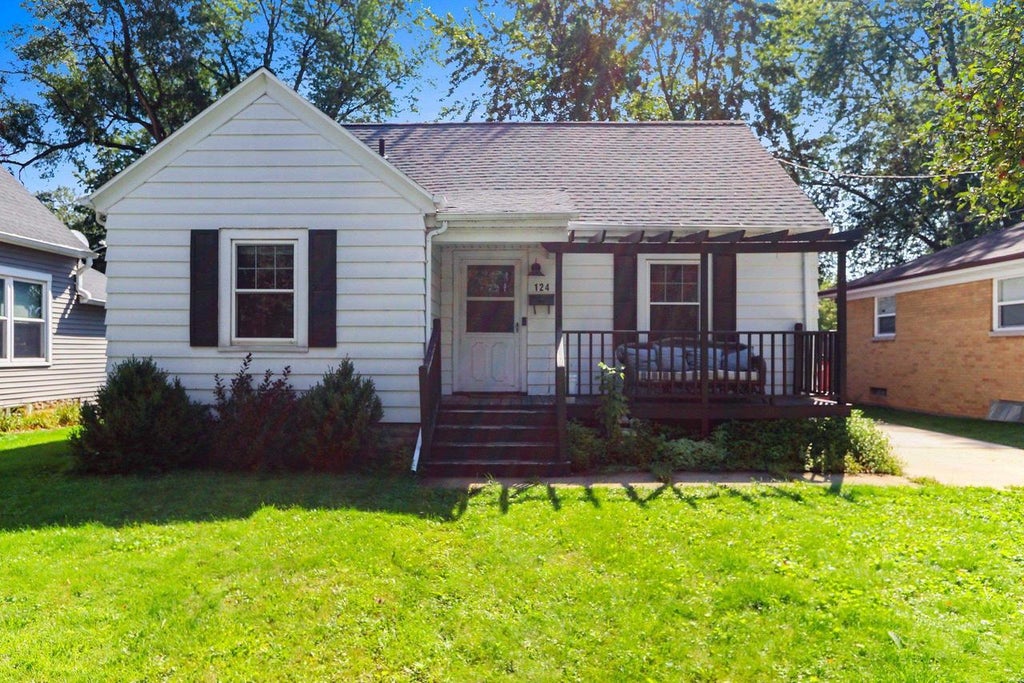 Photo of 124 N Oneida STREET, Green Bay, WI 54303 (MLS # 50332007)