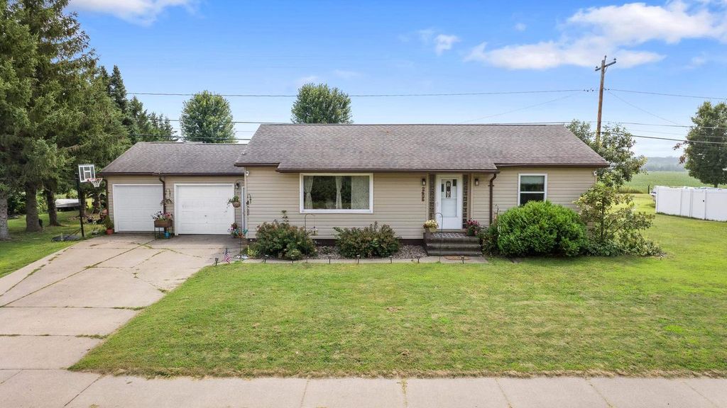 Photo of 2605 W Main STREET, Merrill, WI 54452 (MLS # 22505633)