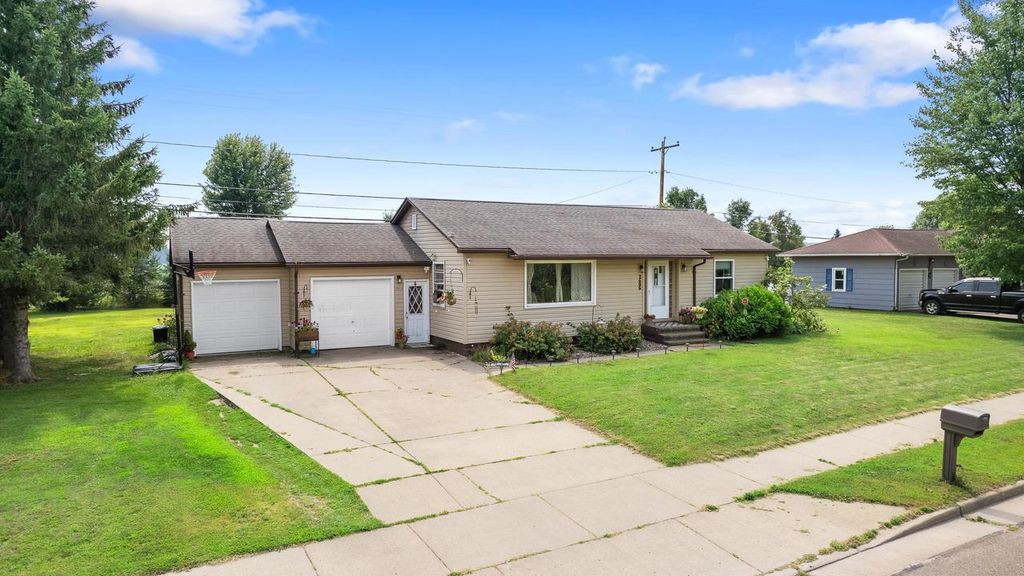 Photo of 2605 W Main STREET, Merrill, WI 54452 (MLS # 22505633)