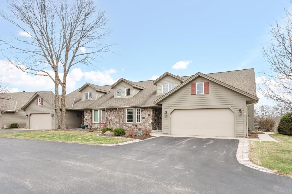 Photo of 203 Deer Ridge DRIVE, West Bend, WI 53095 (MLS # 1958234)