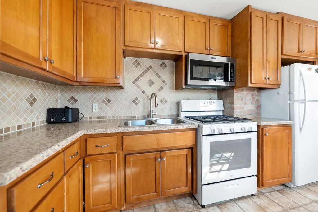 Photo of 1033 Mather STREET, Green Bay, WI 54303 (MLS # 50324172)