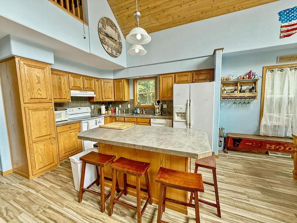 Photo of N17082 Roth LANE, Pembine, WI 54156 (MLS # 50315464)