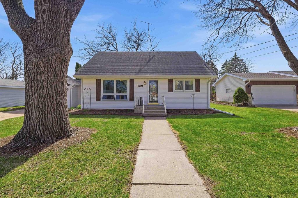 Photo of 103 Heller STREET, Beaver Dam, WI 53916 (MLS # 2020437)