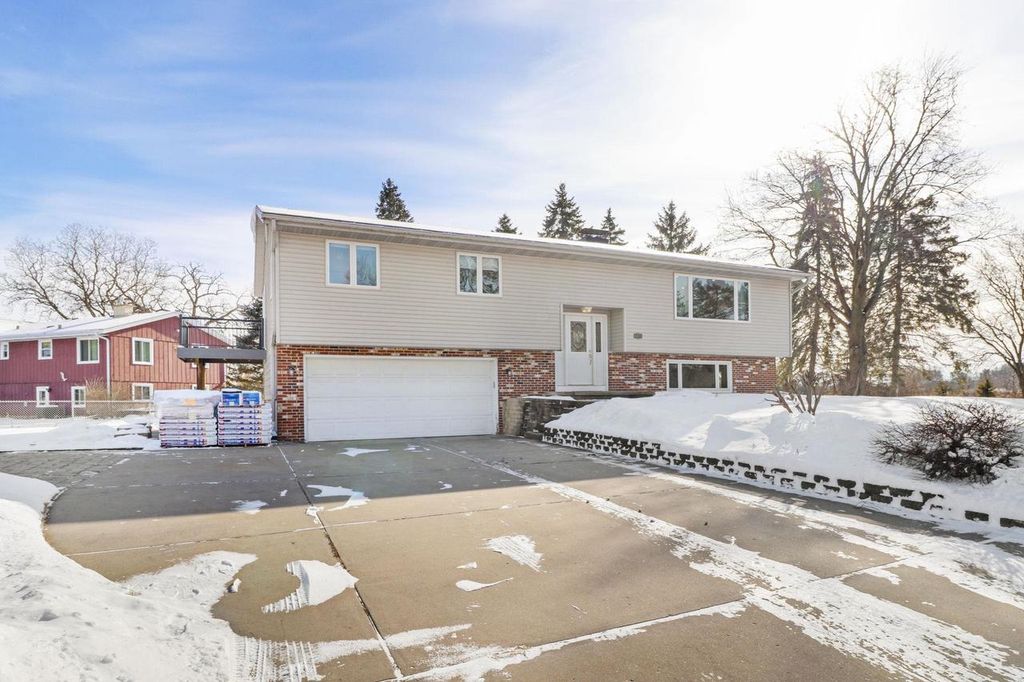 Photo of 6415 Lani LANE, Mcfarland, WI 53558 (MLS # 2014998)