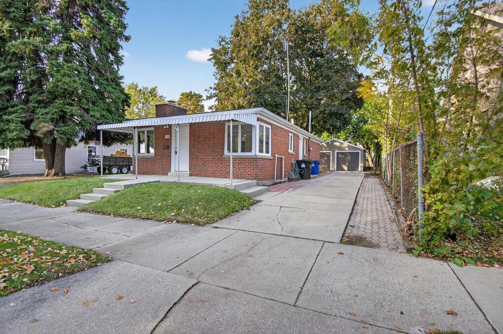 Photo of 1214 Illinois STREET, Racine, WI 53405 (MLS # 1941191)