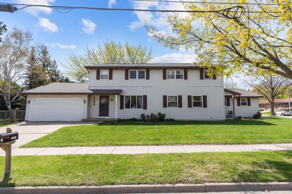Photo of 2401 E Calumet STREET, Appleton, WI 54915 (MLS # 50324898)