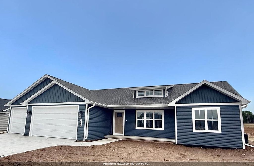 Photo of 2041 Bear Paw TRAIL, Kaukauna, WI 54130 (MLS # 50323436)