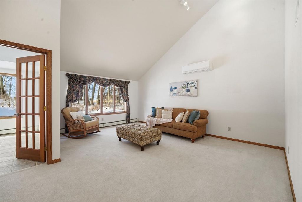 Photo of N5153 Woodhaven COURT, Shiocton, WI 54170 (MLS # 50319355)