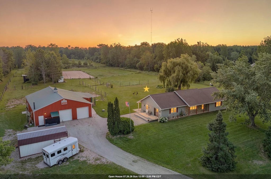 Photo of N4288 Green Valley ROAD, Krakow, WI 54137 (MLS # 50329574)