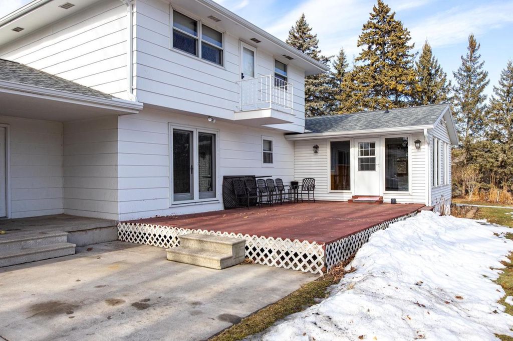 Photo of 2965 Packerland DRIVE, Green Bay, WI 54313 (MLS # 50321213)