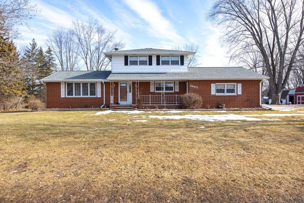 Photo of 2965 Packerland DRIVE, Green Bay, WI 54313 (MLS # 50321213)