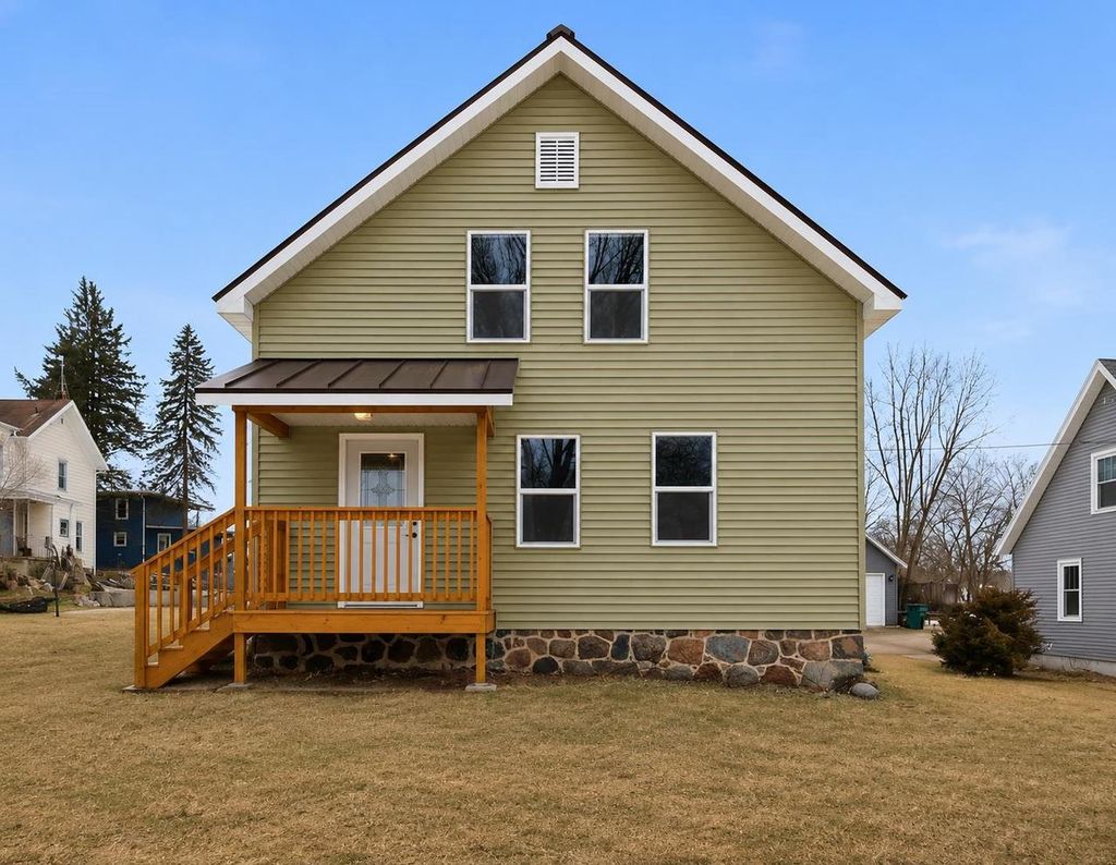 Photo of 115 W 4th STREET, Manawa, WI 54949 (MLS # 50322686)