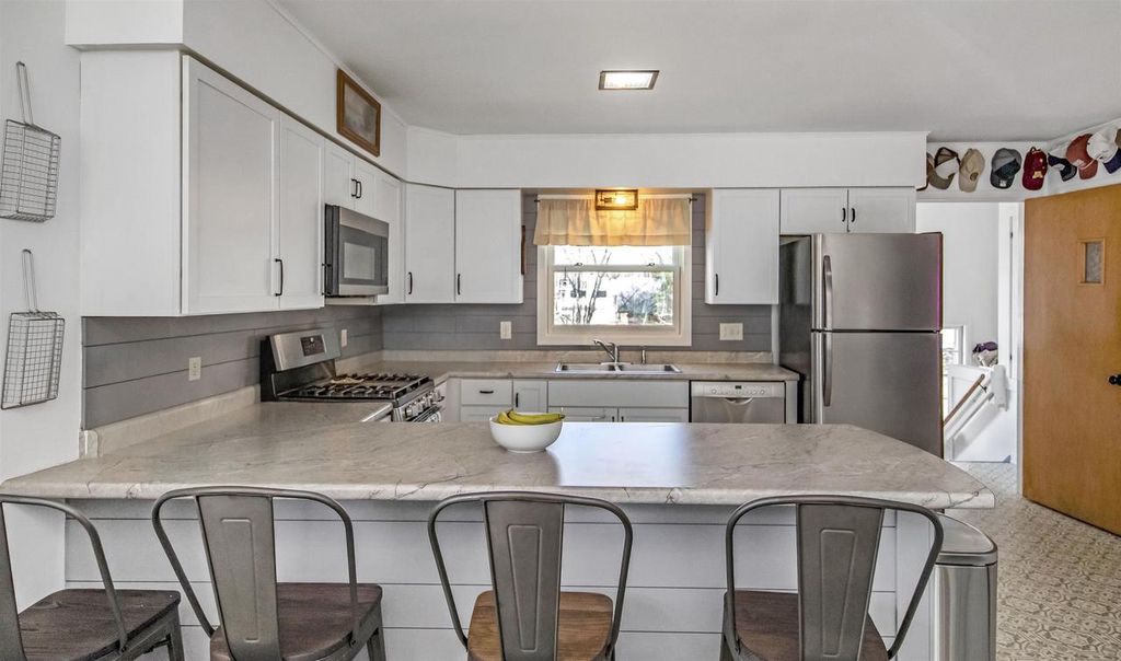 Photo of 513 Tamarack STREET, Eagle River, WI 54521 (MLS # 50324764)