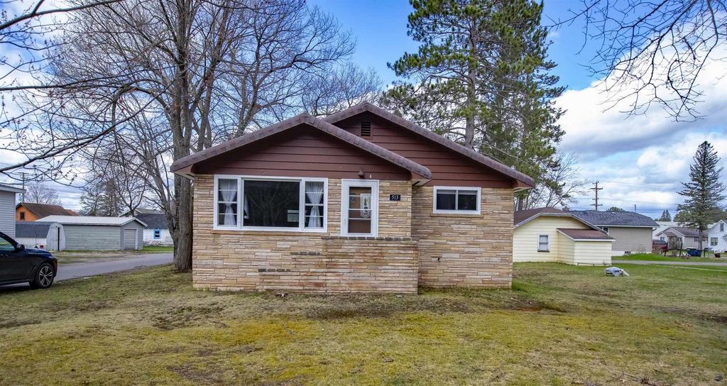 Photo of 513 Tamarack STREET, Eagle River, WI 54521 (MLS # 50324764)