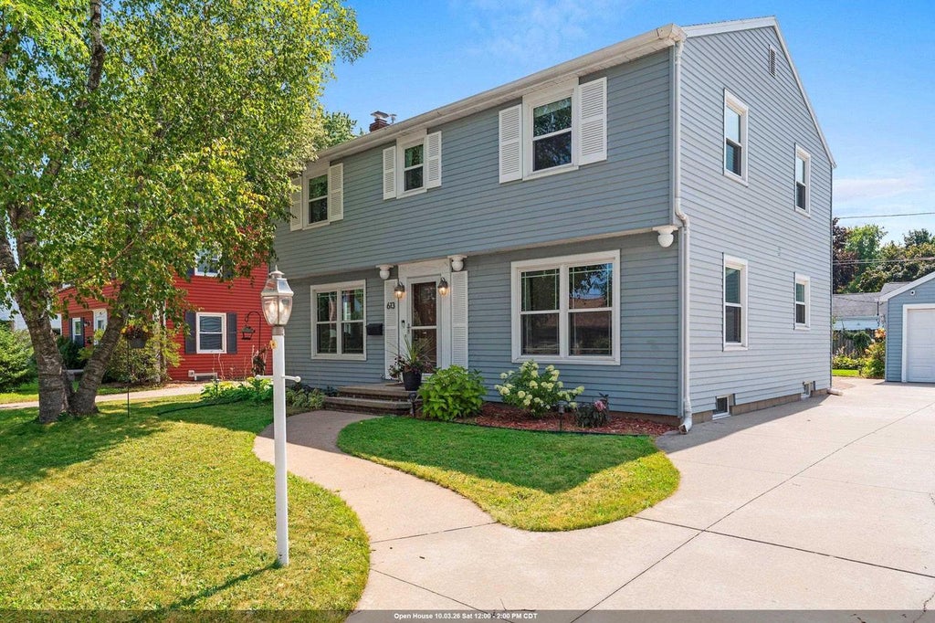 Photo of 613 E Byrd STREET, Appleton, WI 54911 (MLS # 50333520)
