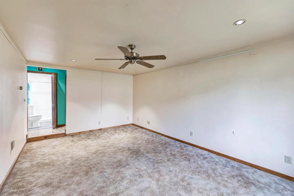 Photo of 124 W Cecil STREET, Neenah, WI 54956 (MLS # 50332429)
