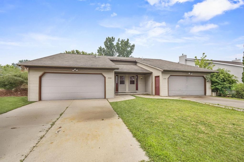 Photo of 2958 Sorenson DRIVE, Green Bay, WI 54303 (MLS # 50329281)