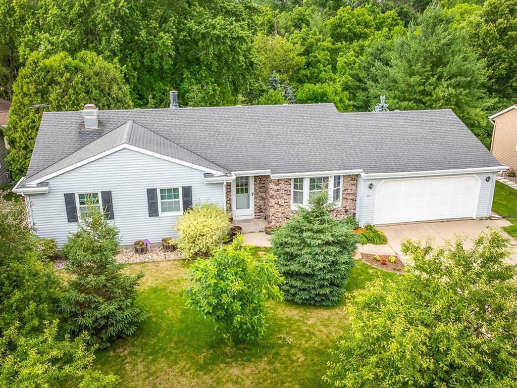 Photo of 4211 Wilshire LANE, Janesville, WI 53546 (MLS # 2025680)
