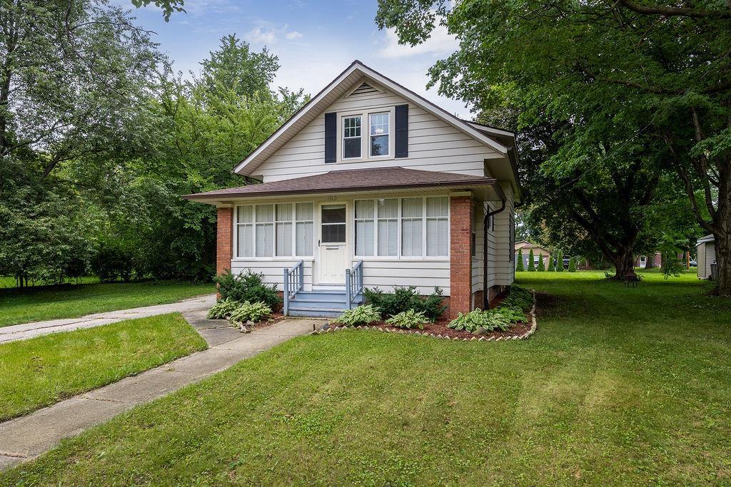 Photo of 421 S Whiton STREET, Whitewater, WI 53190 (MLS # 2032176)