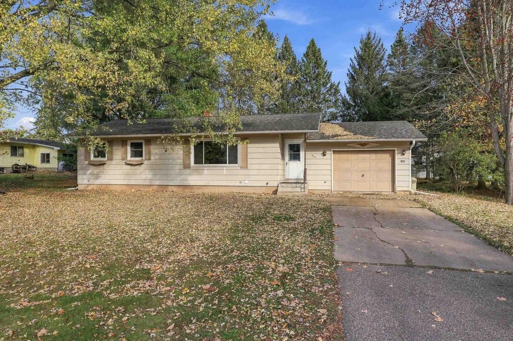 Photo of 903 Hollywood DRIVE, Merrill, WI 54452 (MLS # 22605213)