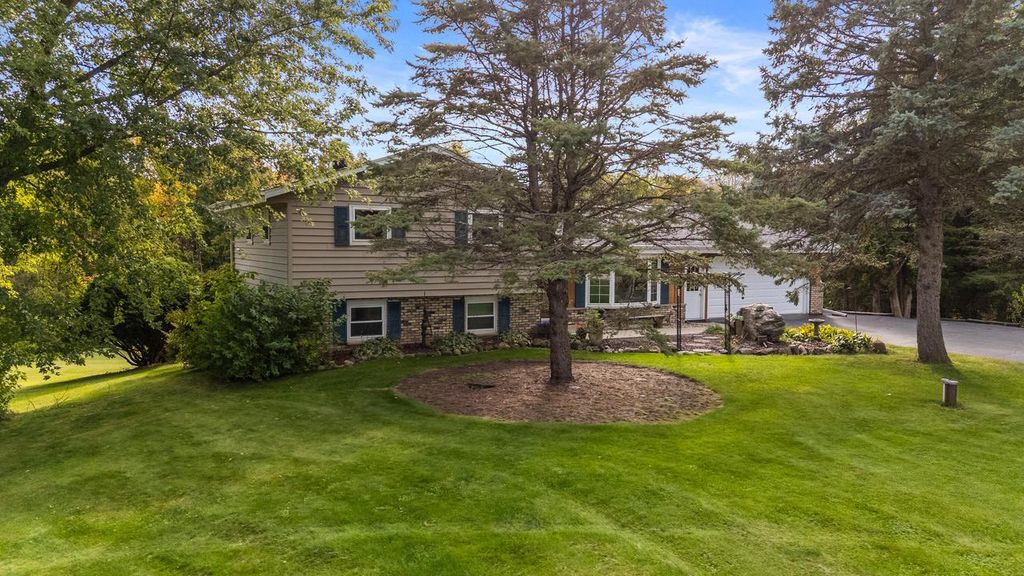 Photo of 3657 Pleasant Valley ROAD, West Bend, WI 53095 (MLS # 1939281)