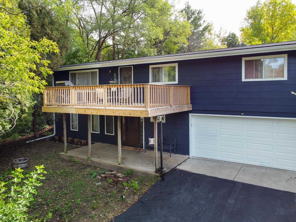 Photo of 3142 View ROAD, Madison, WI 53711 (MLS # 2032608)