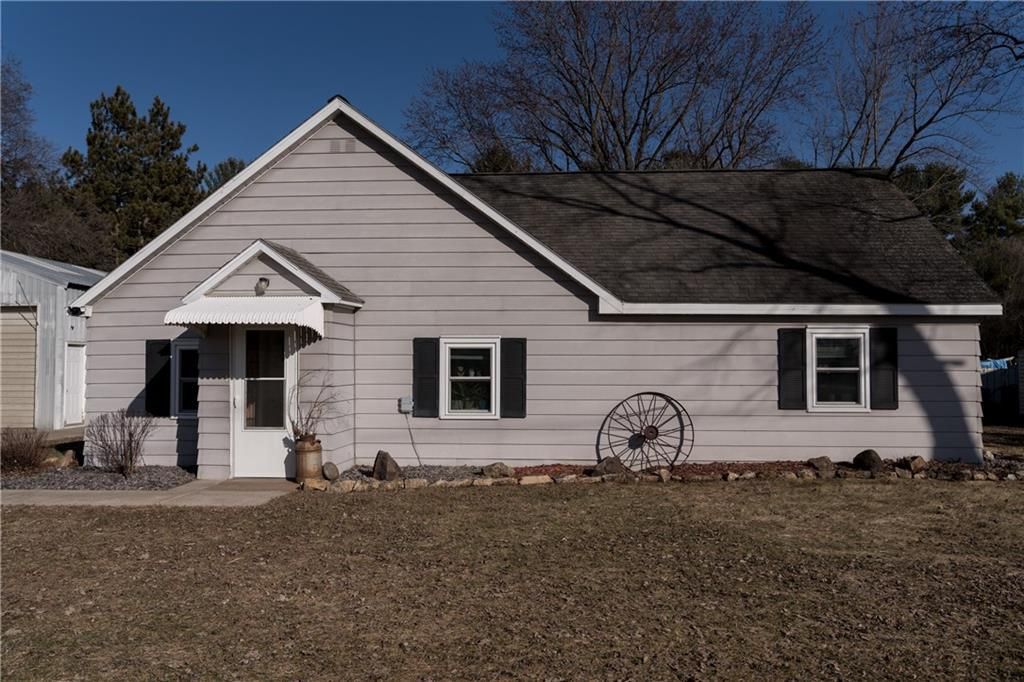 Photo of S5165 State Road 37 ROAD, Eau Claire, WI 54701 (MLS # 1598967)