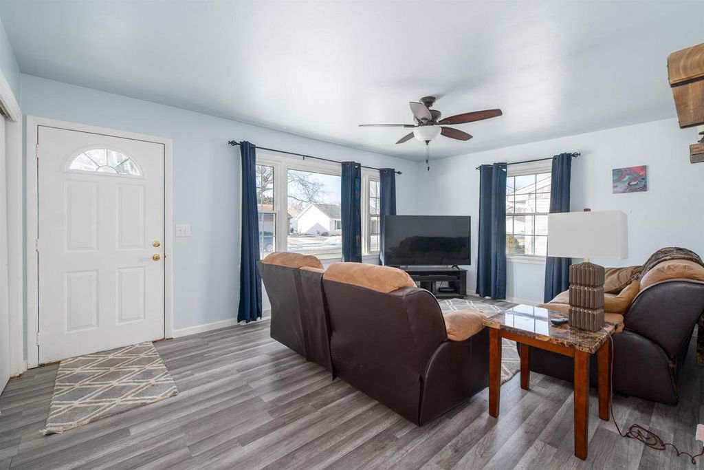 Photo of 1850 Knapp STREET, Oshkosh, WI 54902 (MLS # 50320035)