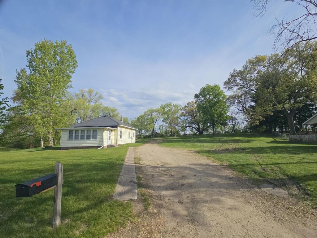 Photo of 1627 St Cloud STREET, La Crosse, WI 54603 (MLS # 1960863)