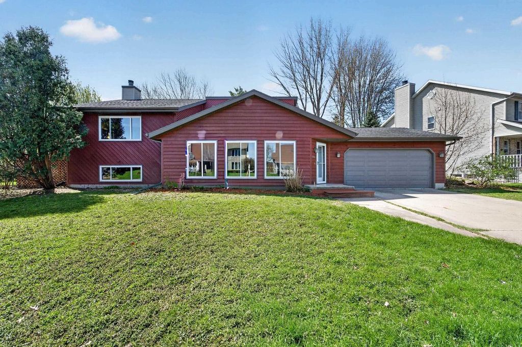 Photo of 7115 Spring Hill DRIVE, Middleton, WI 53562 (MLS # 2019809)