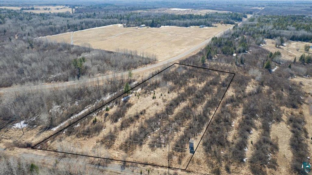 Photo of 4445 E County Rd C, Superior, WI 54880 (MLS # 6124675)